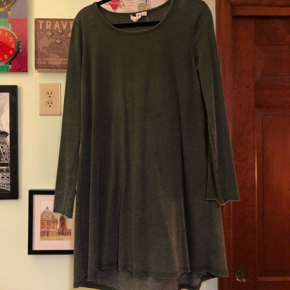 Green Long Sleeved T-Shirt Dress